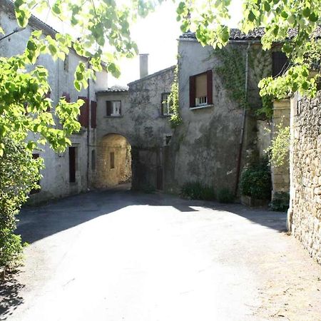 Proche Uzes Le Cocon Du Peintre Anglais Sagriès Екстериор снимка